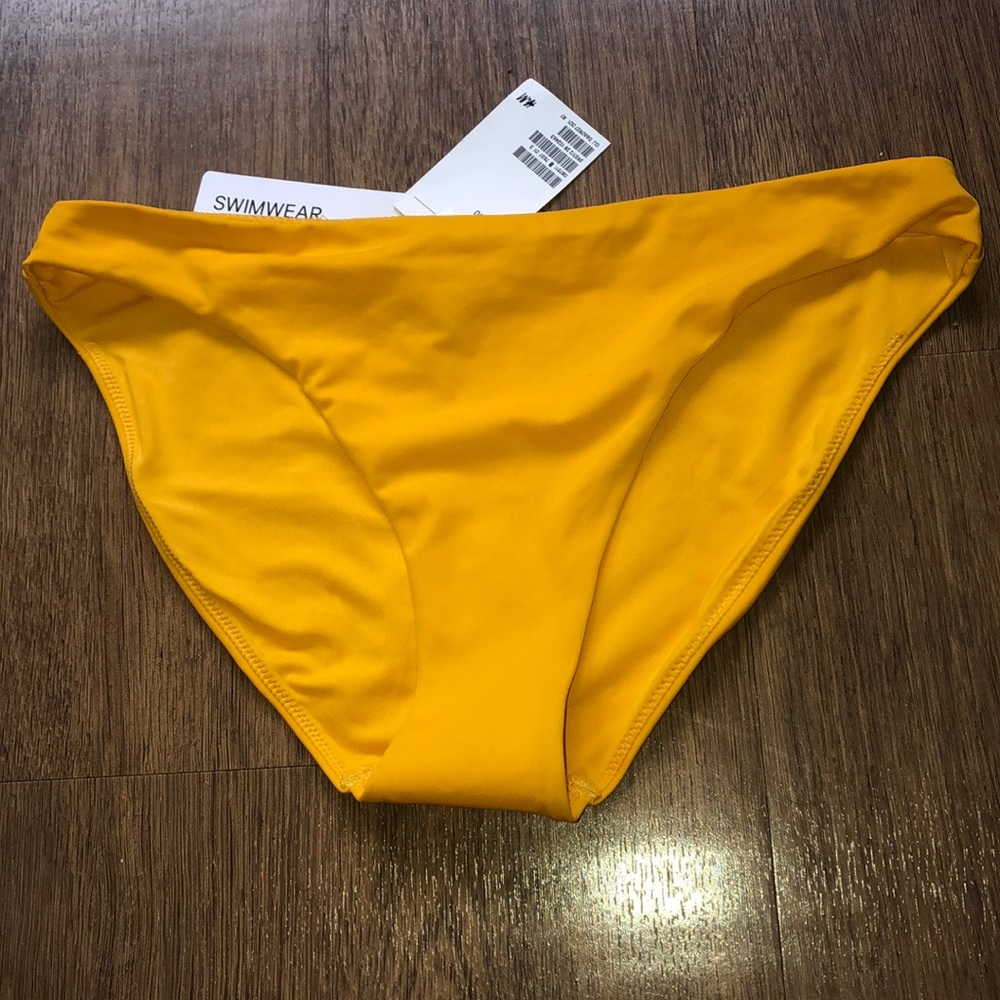 NWT Bathing suit bottoms